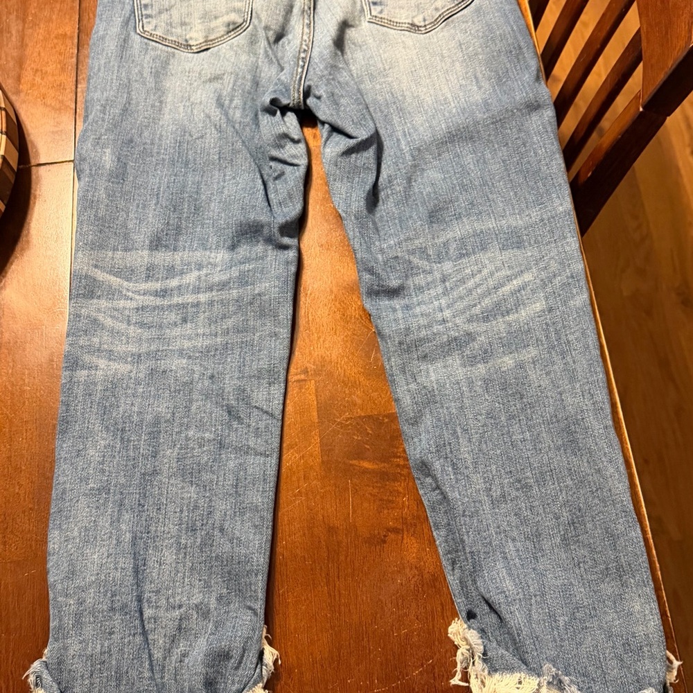 Judy Blue Light Wash Straight Fit Jeans